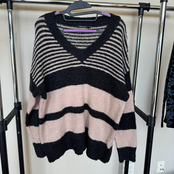 Doe & Rae Sweater, Chunky Striped Oversized Plush V-Neck - Picture 1 of 8